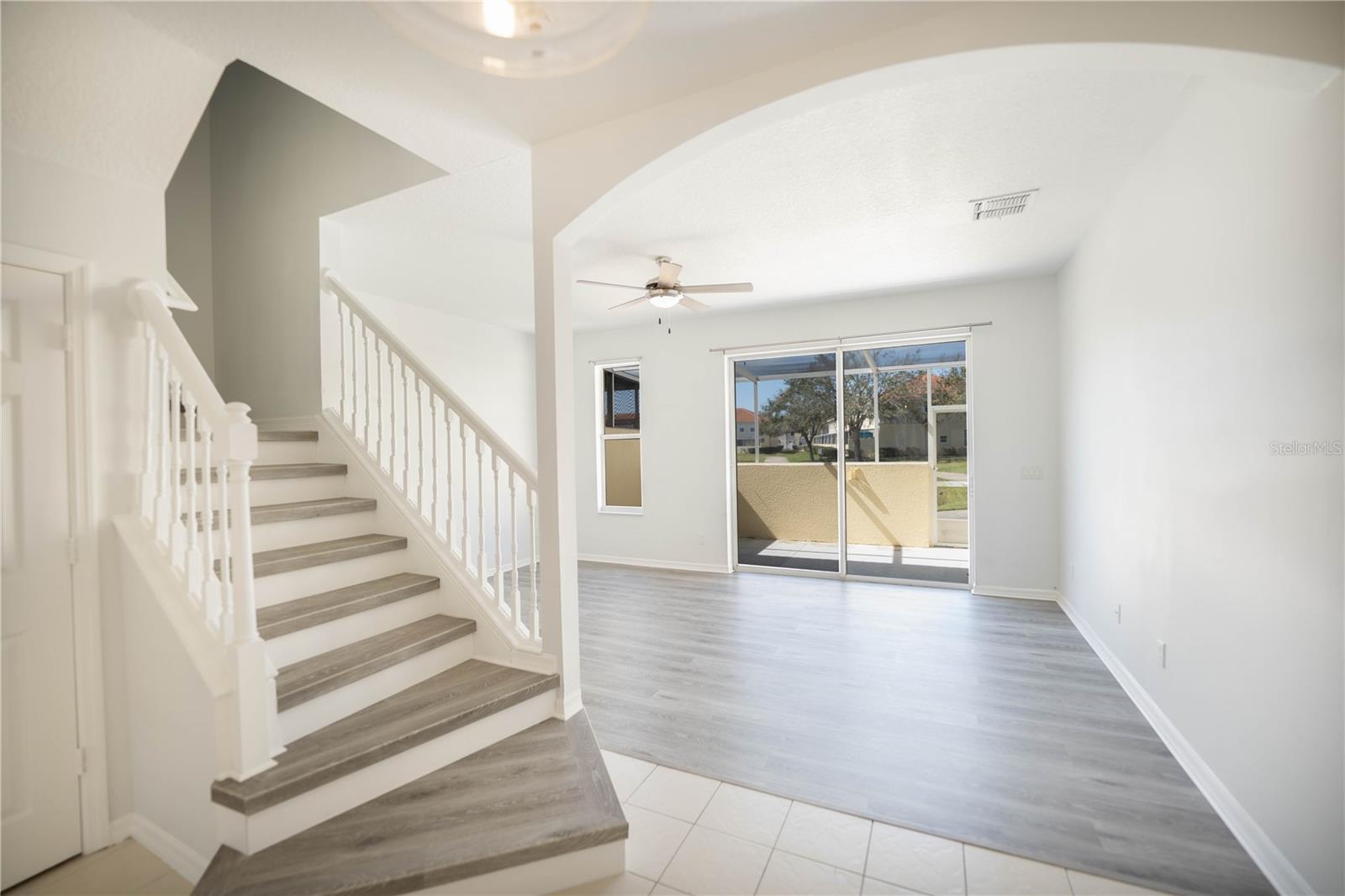 1241 S Beach Cir Property Photo 9