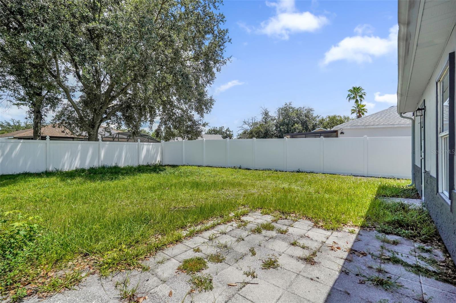 525 Carlsbad Dr Property Photo 19