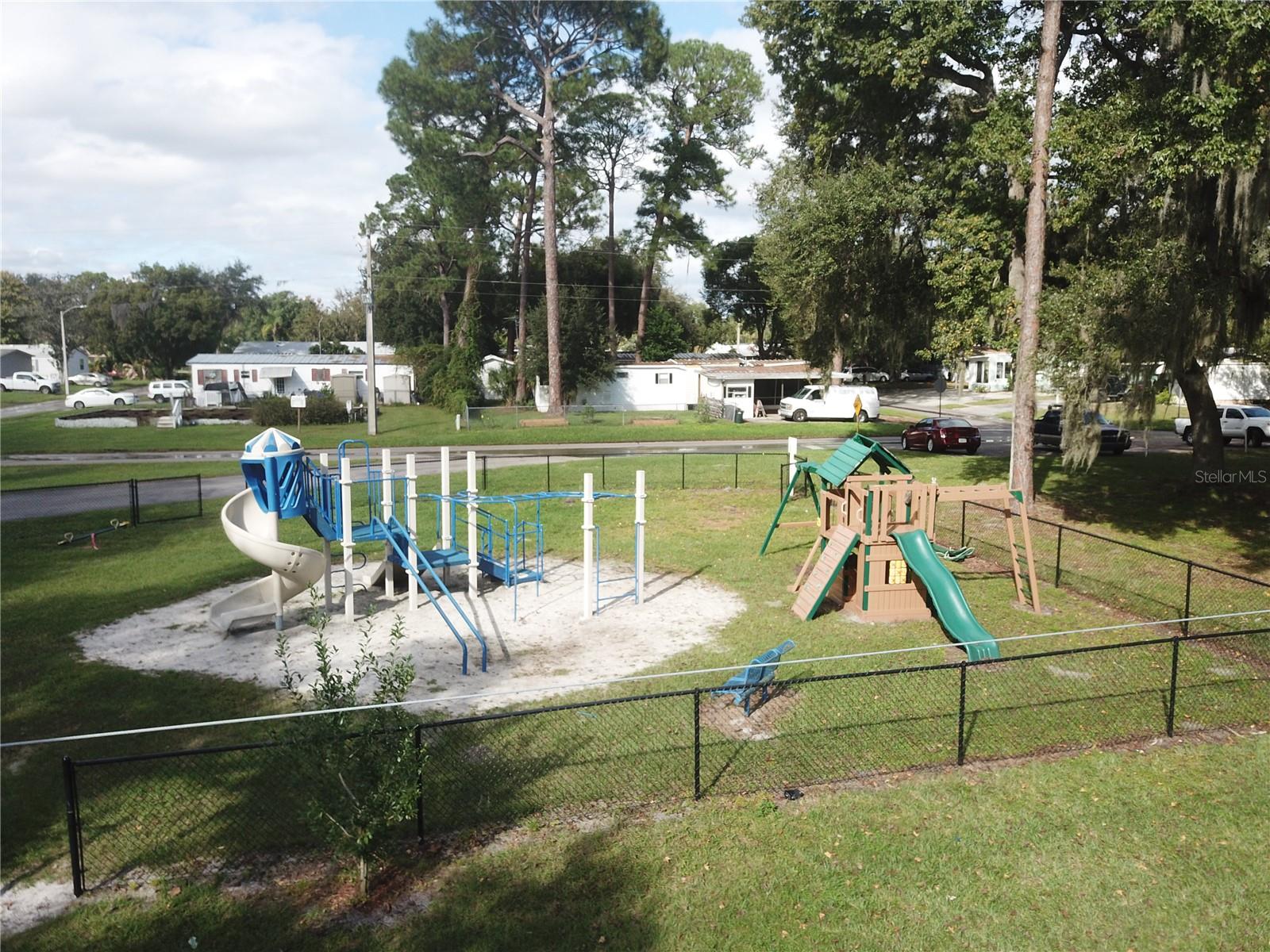 106 Leisure World Dr N Property Photo 33