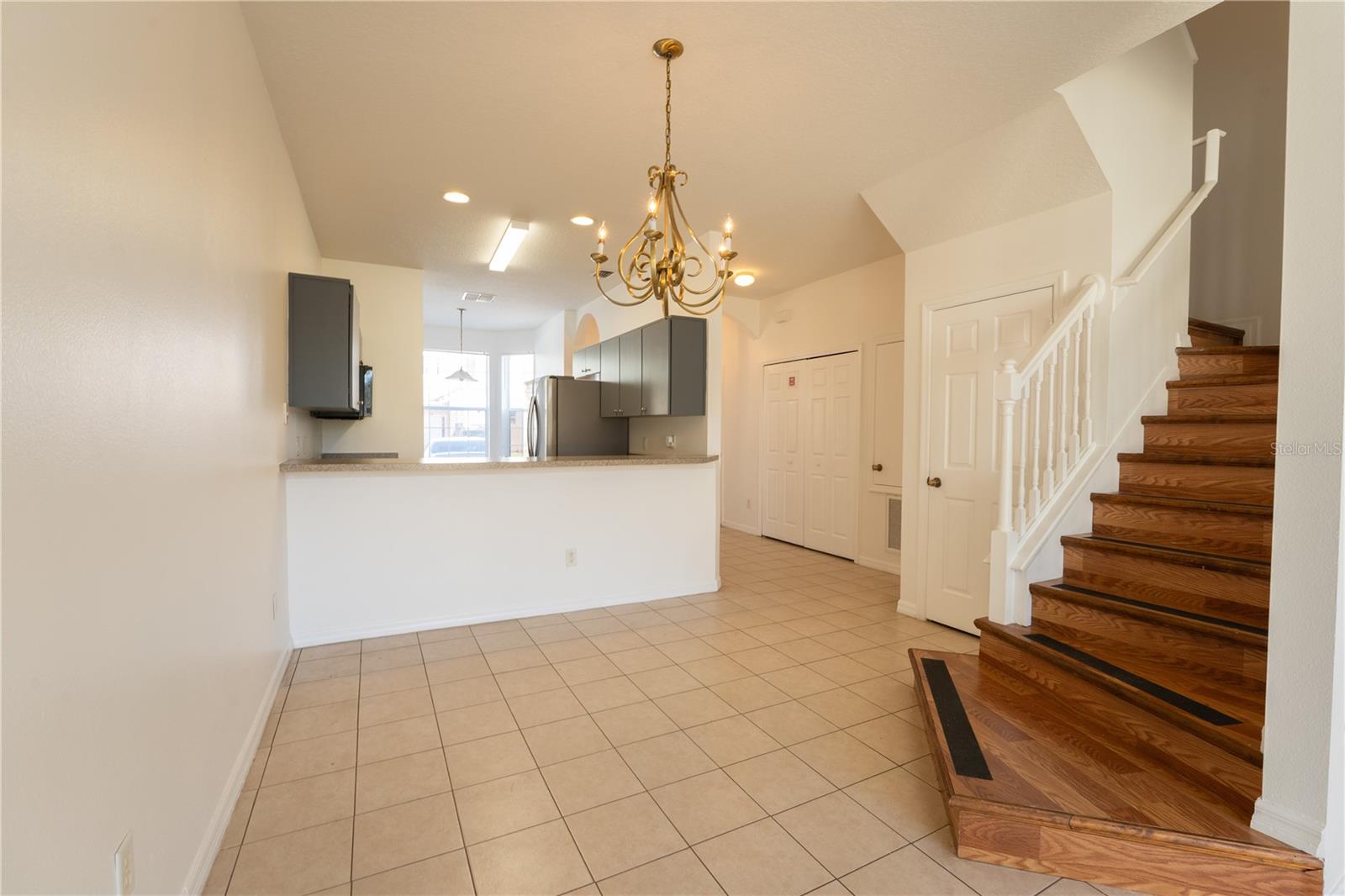 4712 Hemingway House St Property Photo 4