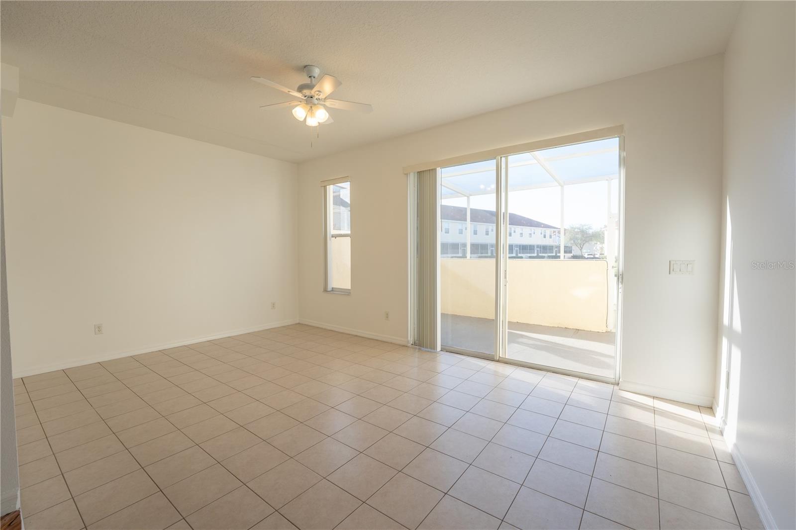 4712 Hemingway House St Property Photo 6