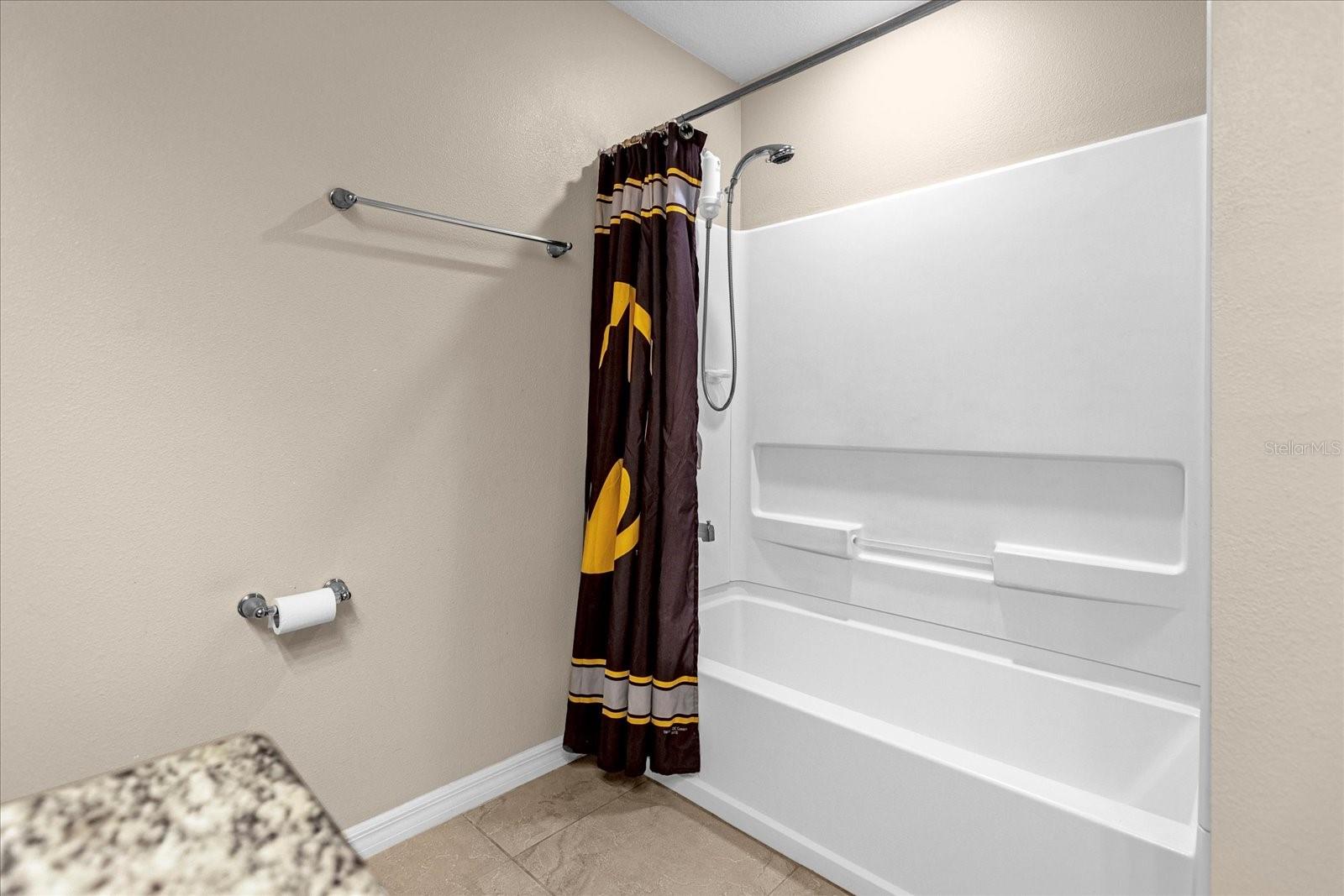 8060 Bowery Dr Property Photo 35