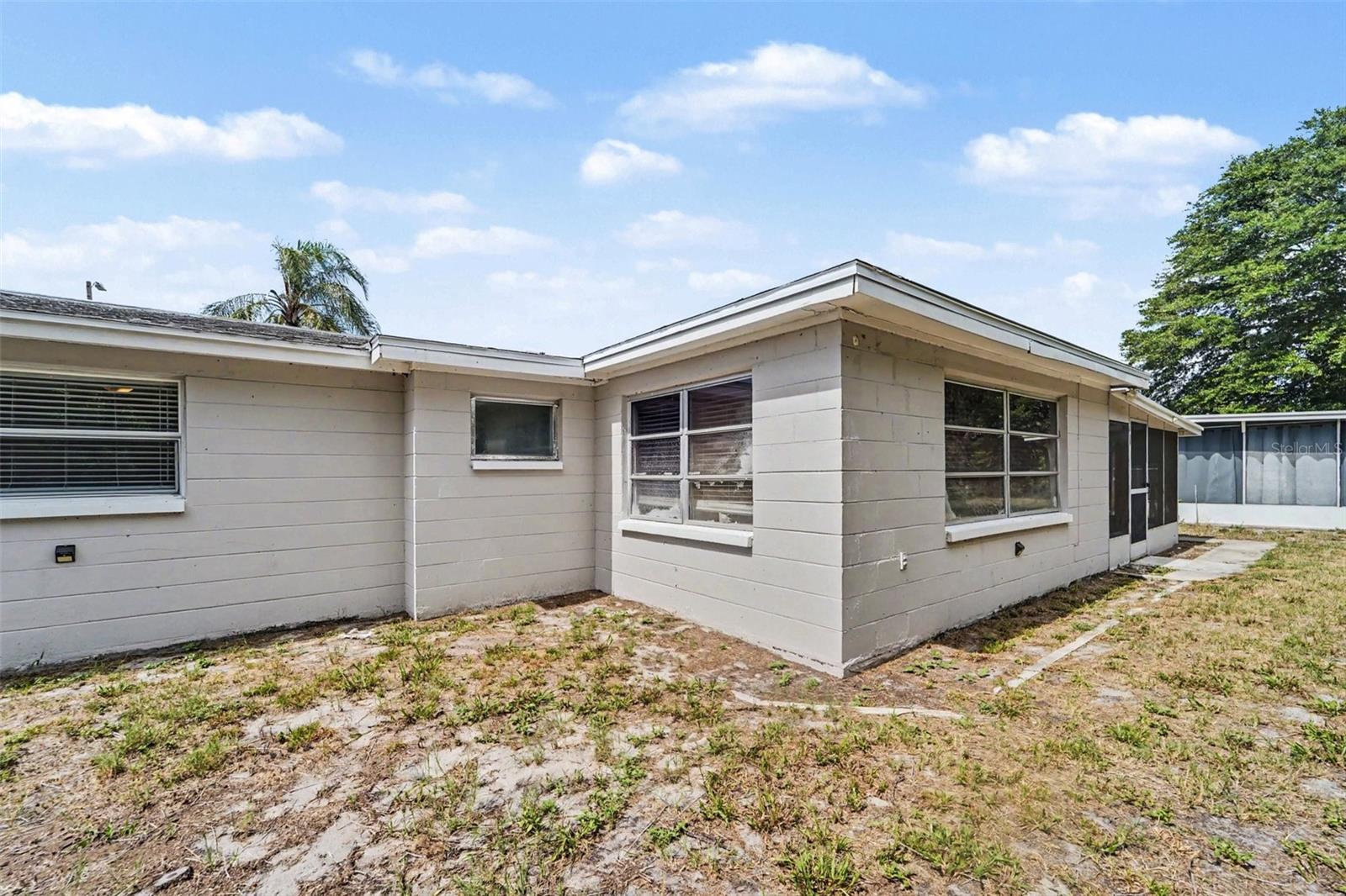 7520 Camelot Rd Property Photo 13