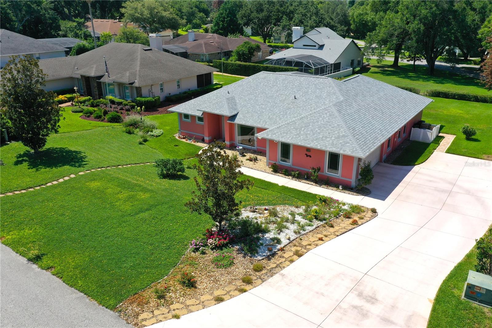 11208 Haskell Dr Property Photo 1