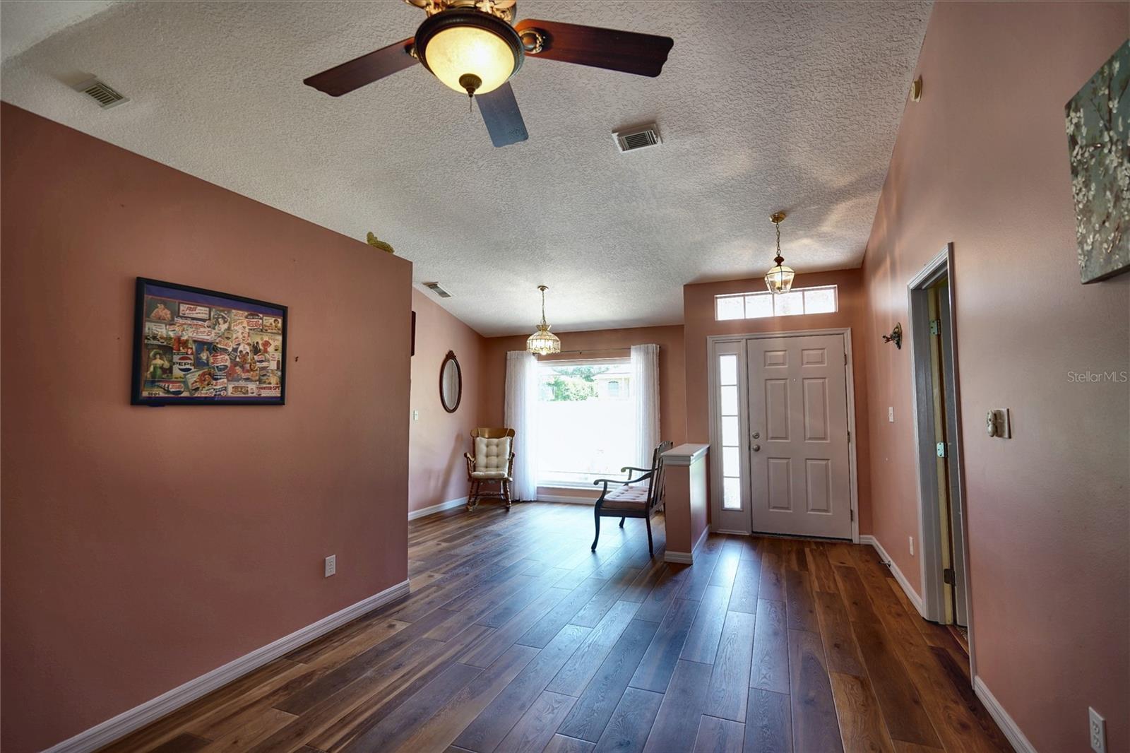 11208 Haskell Dr Property Photo 9