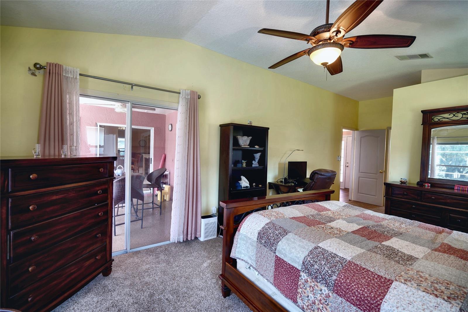 11208 Haskell Dr Property Photo 12
