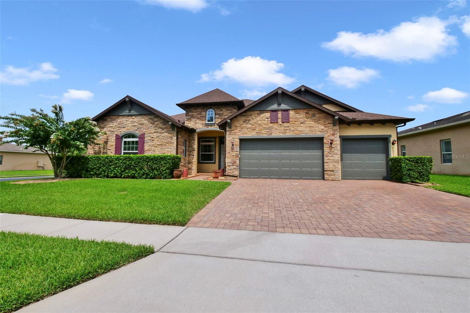 1315 Arden Oaks Dr Property Photo 4