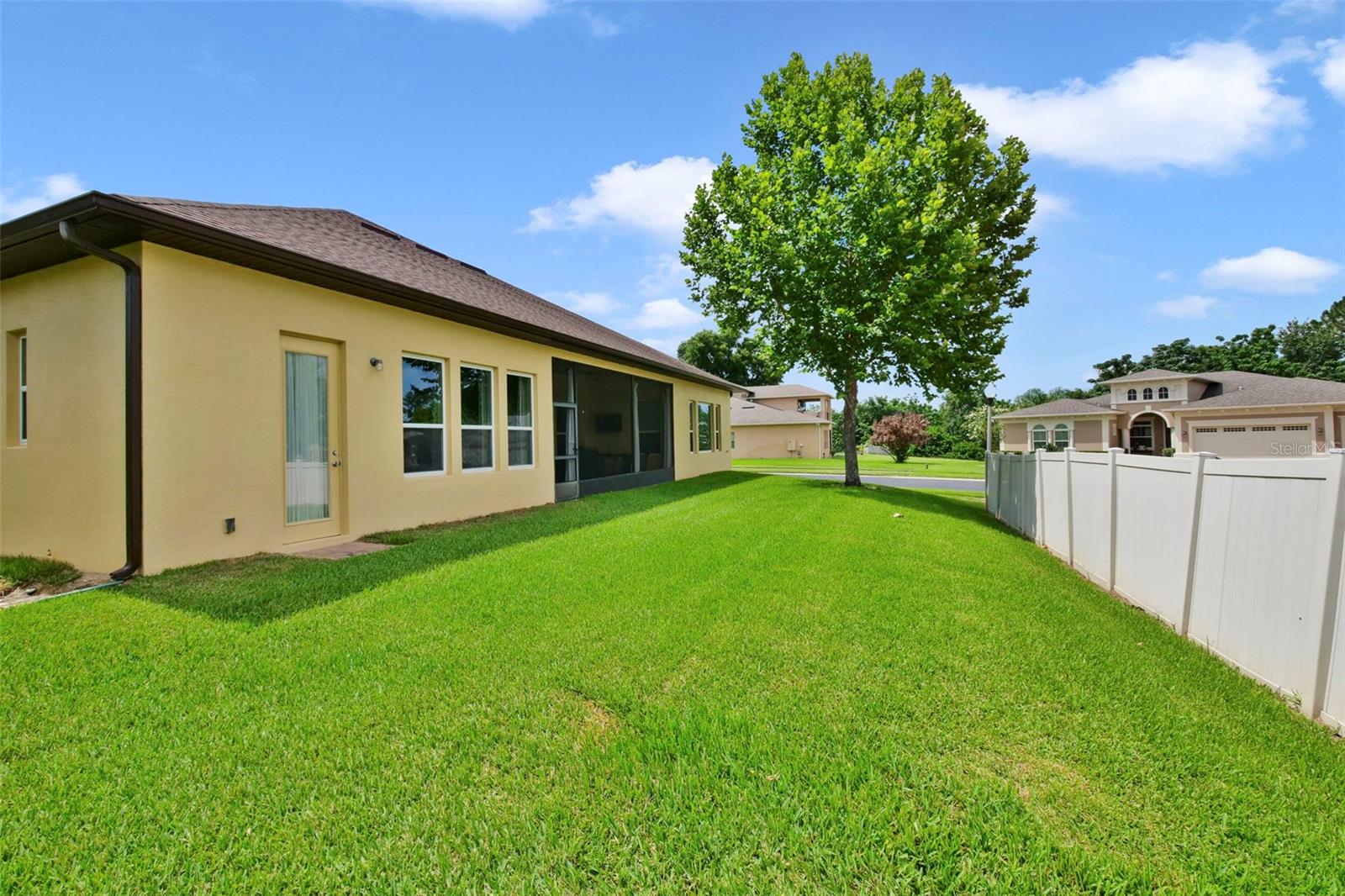 1315 Arden Oaks Dr Property Photo 7
