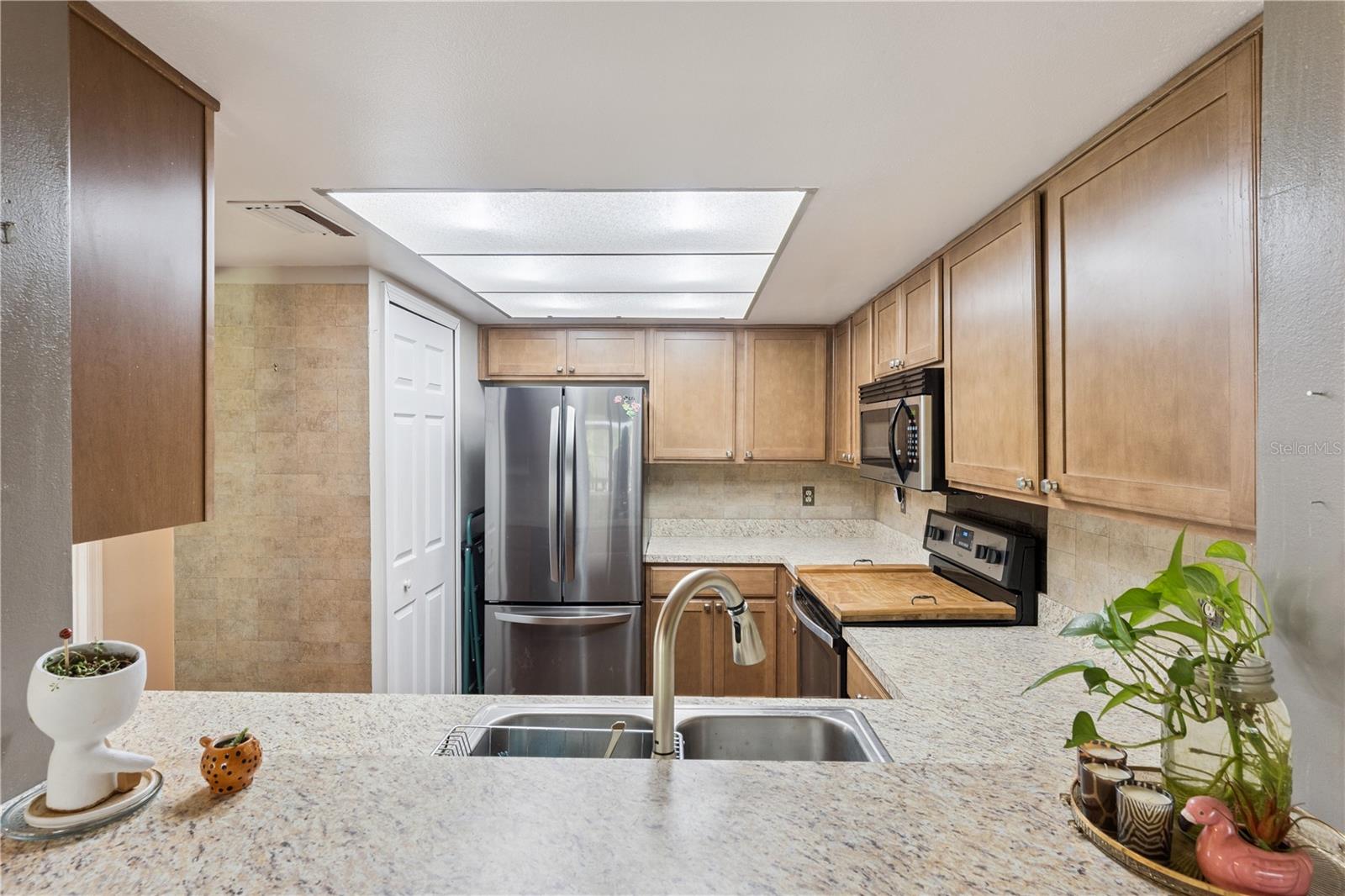 145 Olive Tree Cir #145 Property Photo 6