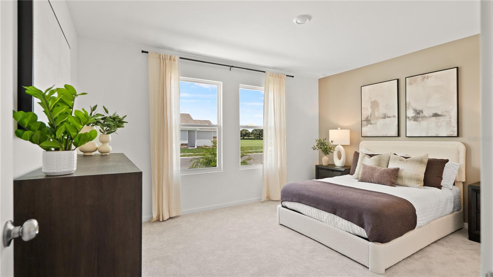 2675 Lasso Loop Property Photo 9