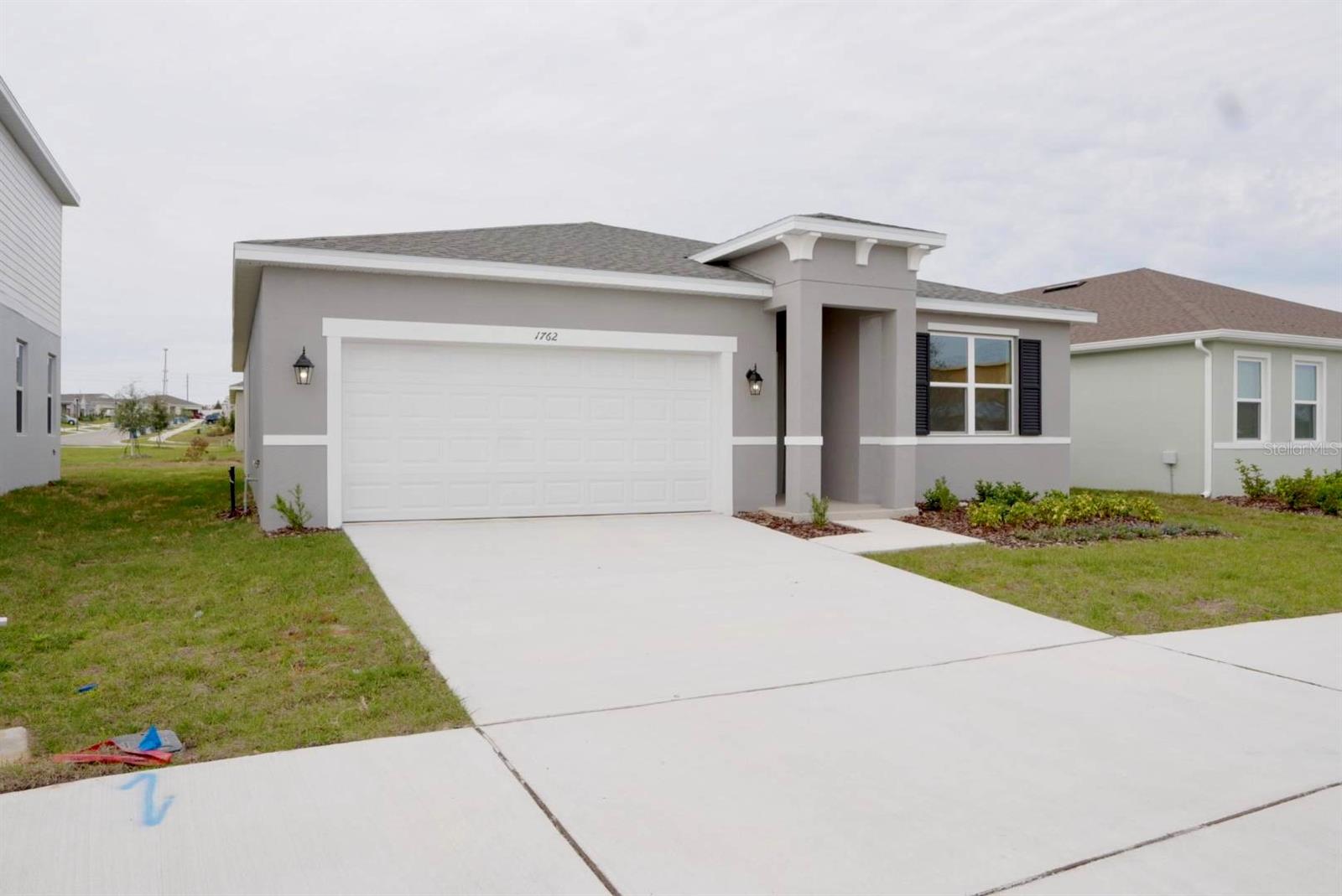 1762 Flag St Property Photo 1