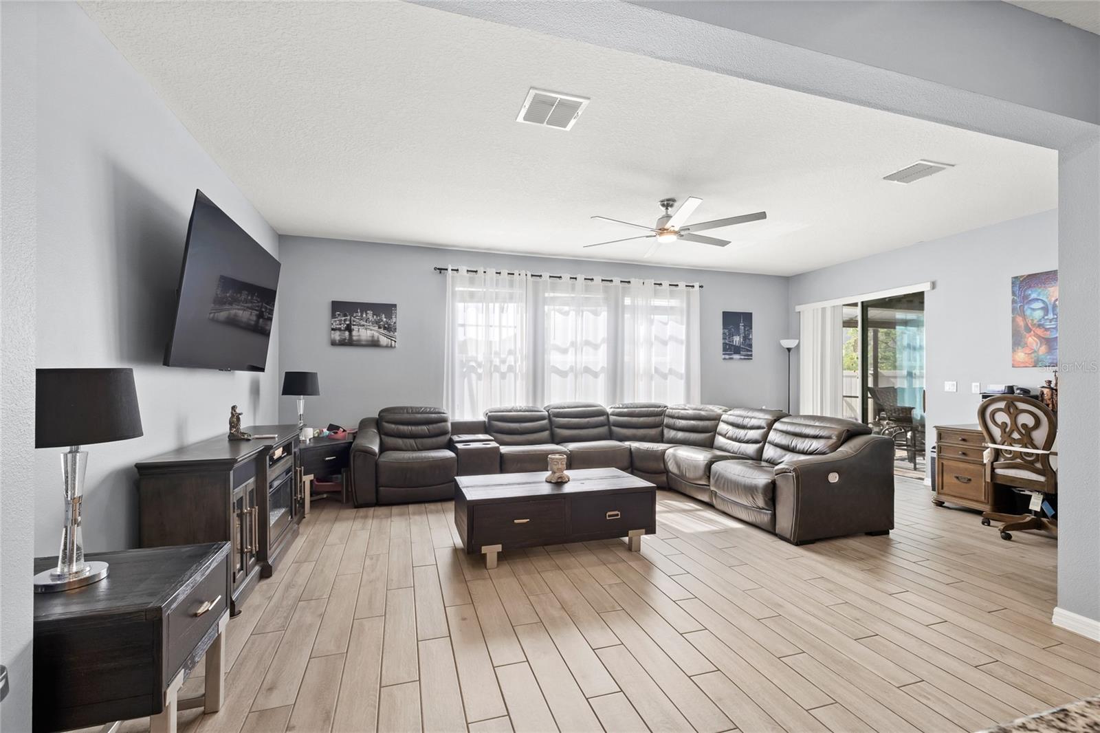 12015 Stone Bark Trl Property Photo 7