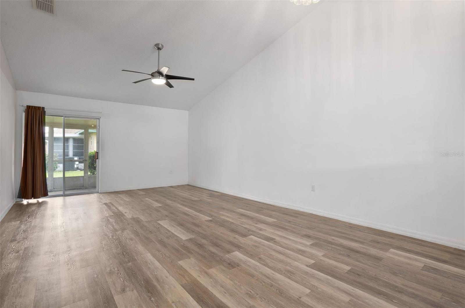 3200 Villa Way Cir Property Photo 3