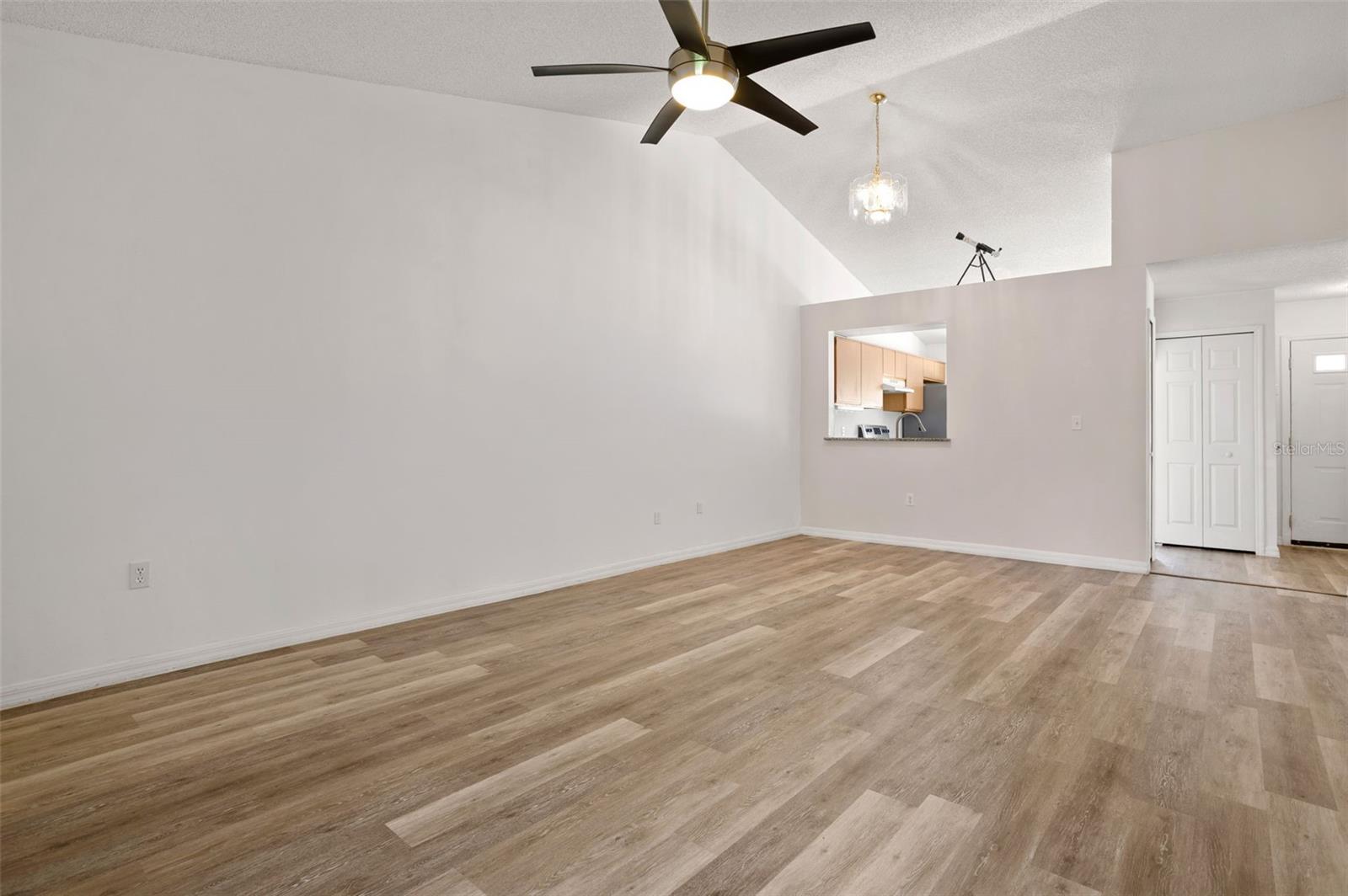 3200 Villa Way Cir Property Photo 4