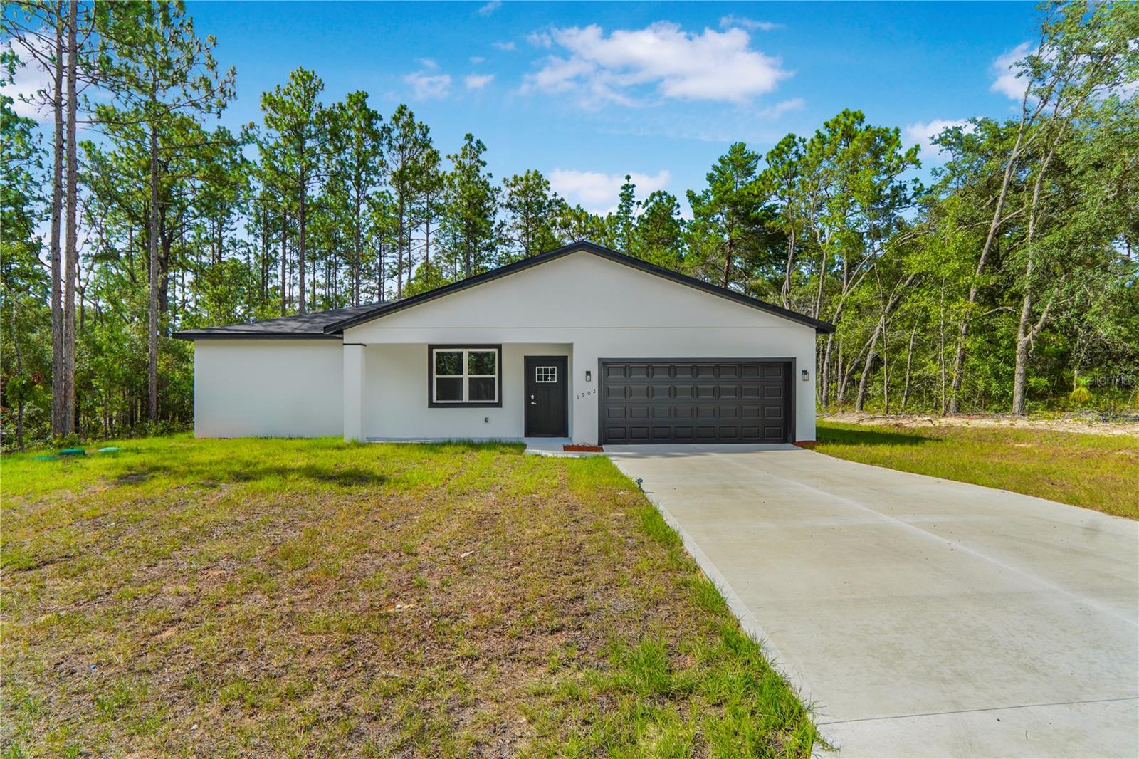 1902 W ADELIA PL Property Photo 1