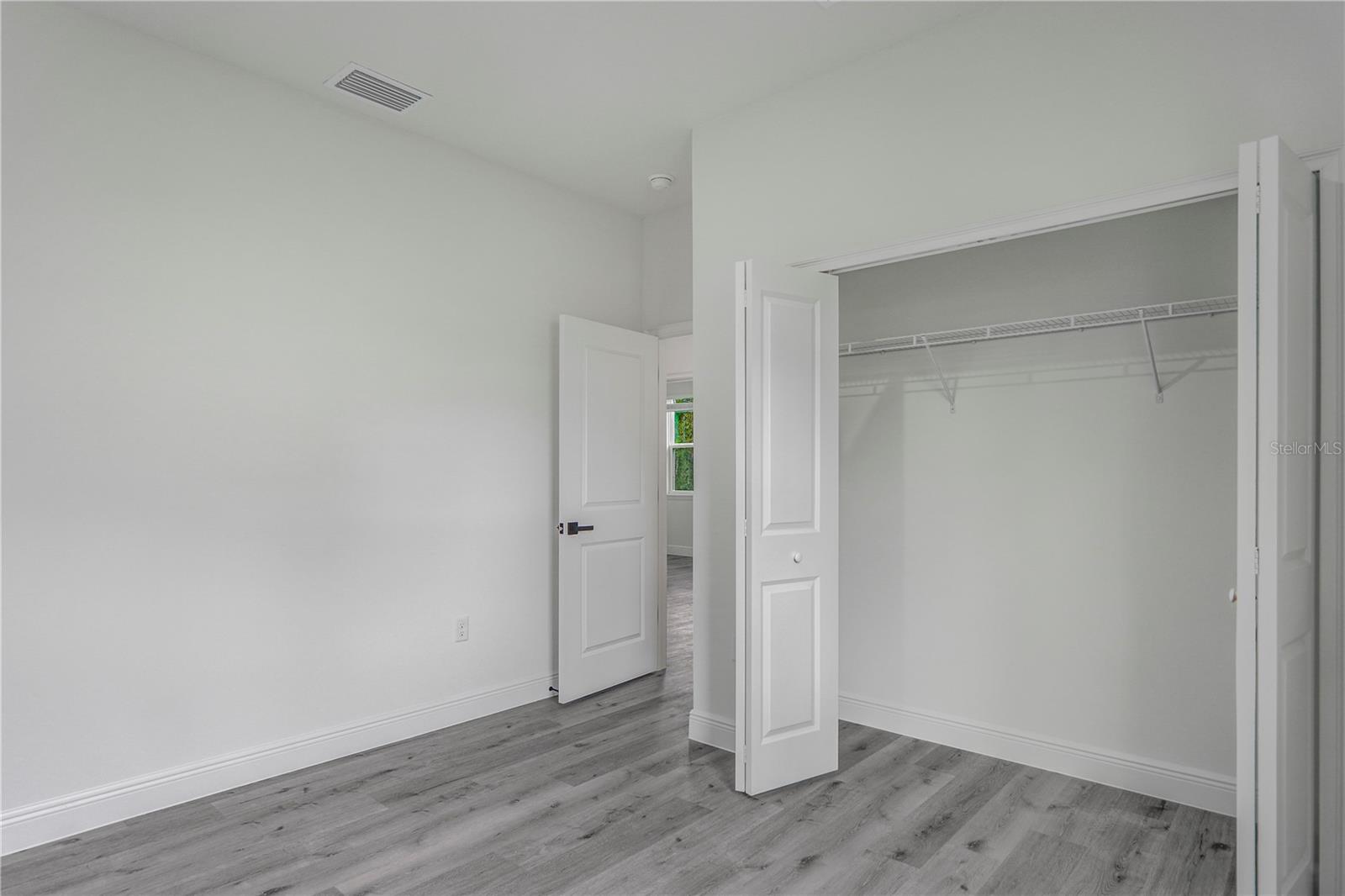1948 W Adelia Pl Property Photo 22