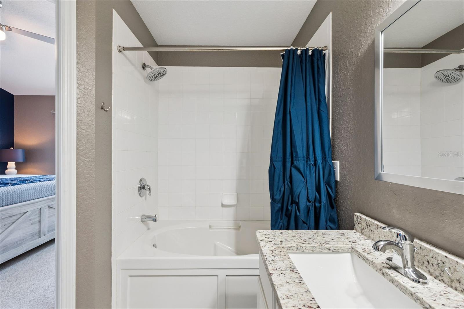 2530 Maneshaw Ln Property Photo 21