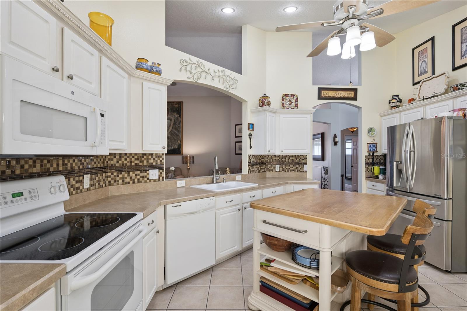 9943 Heron Pointe Dr Property Photo 14