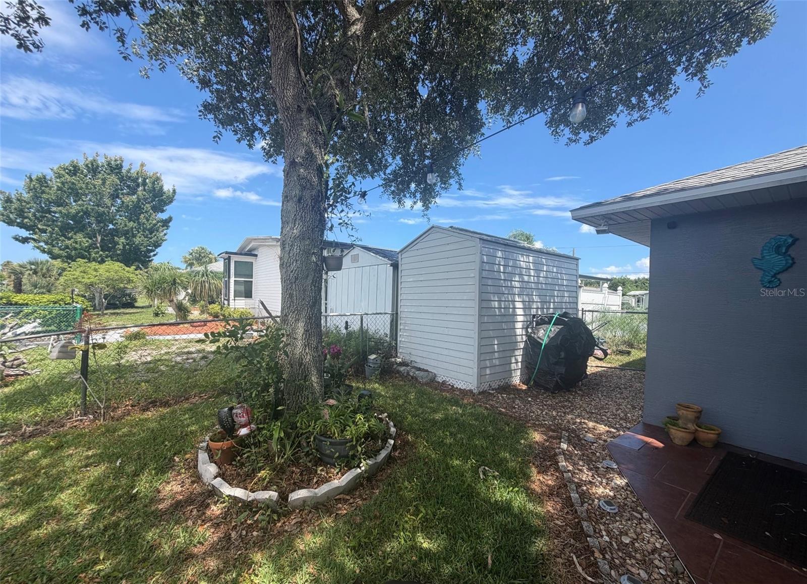 107 Douglas St Property Photo 36