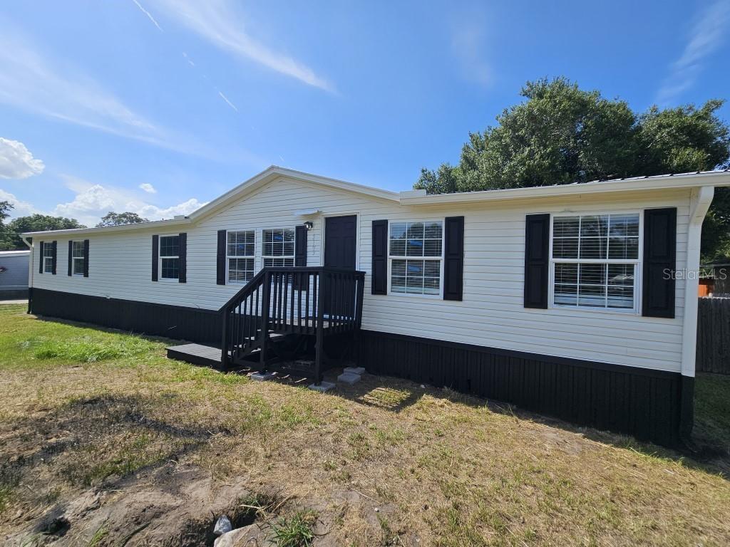 5105 Countryside Ct Property Photo 1