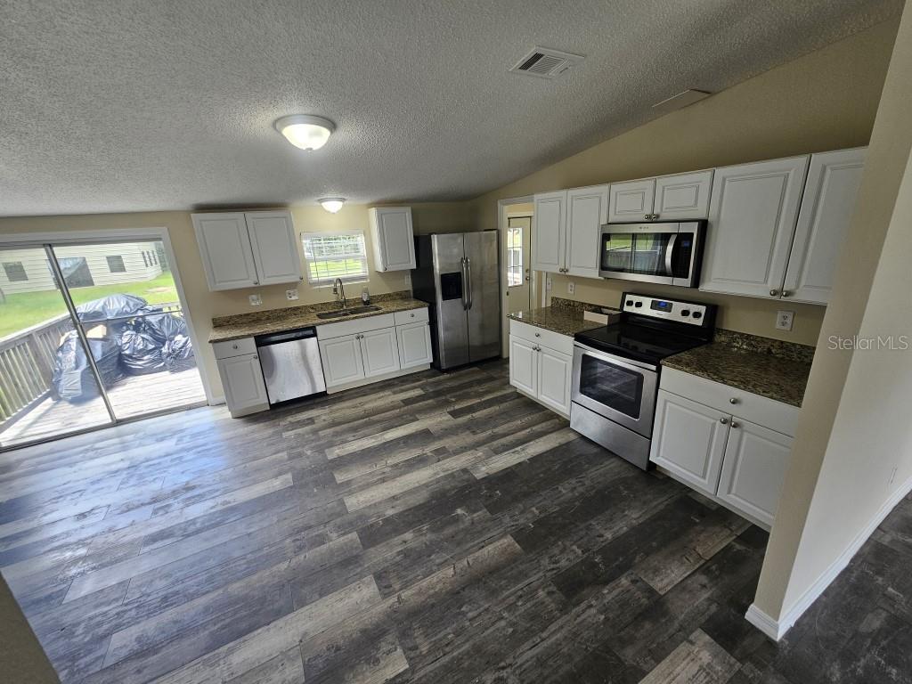 5105 Countryside Ct Property Photo 22