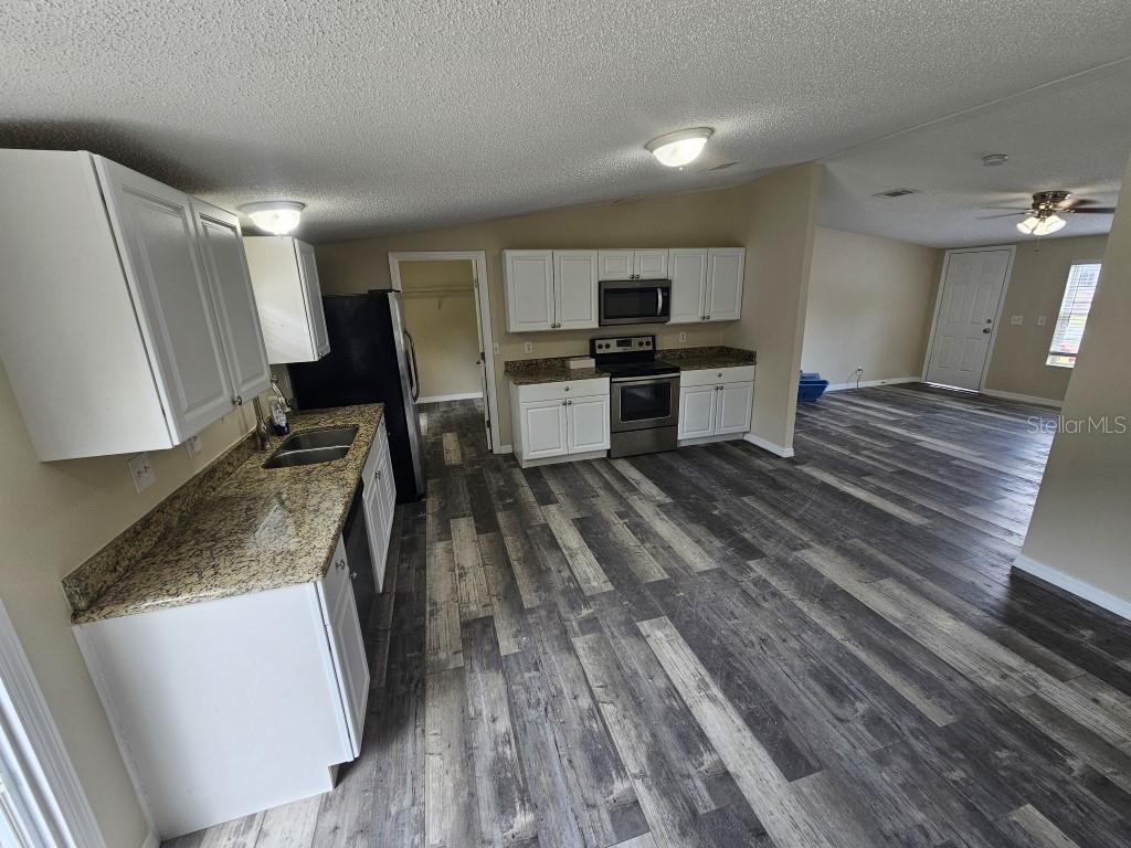 5105 Countryside Ct Property Photo 31