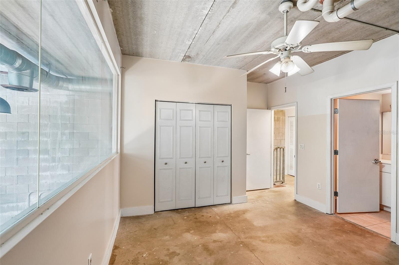 2515 Sw 35th Pl #103 Property Photo 19