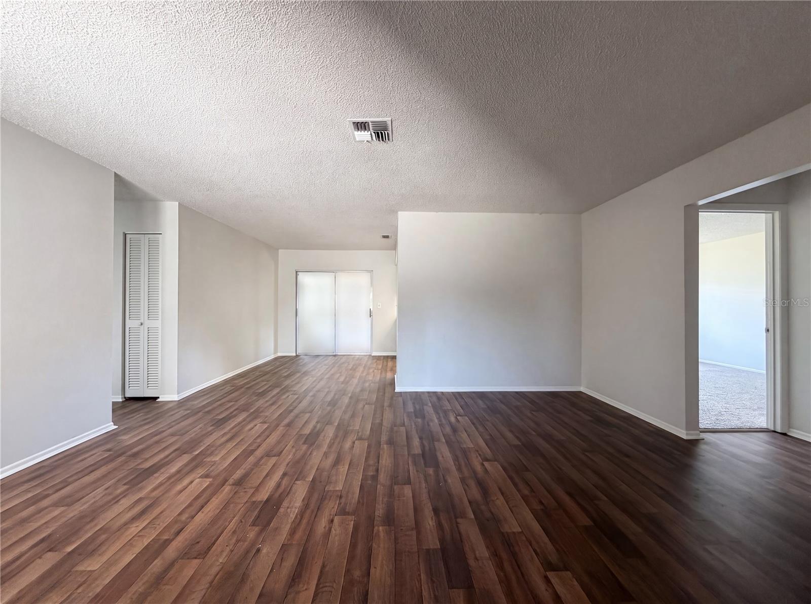 607 33rd Avenue E Property Photo 4