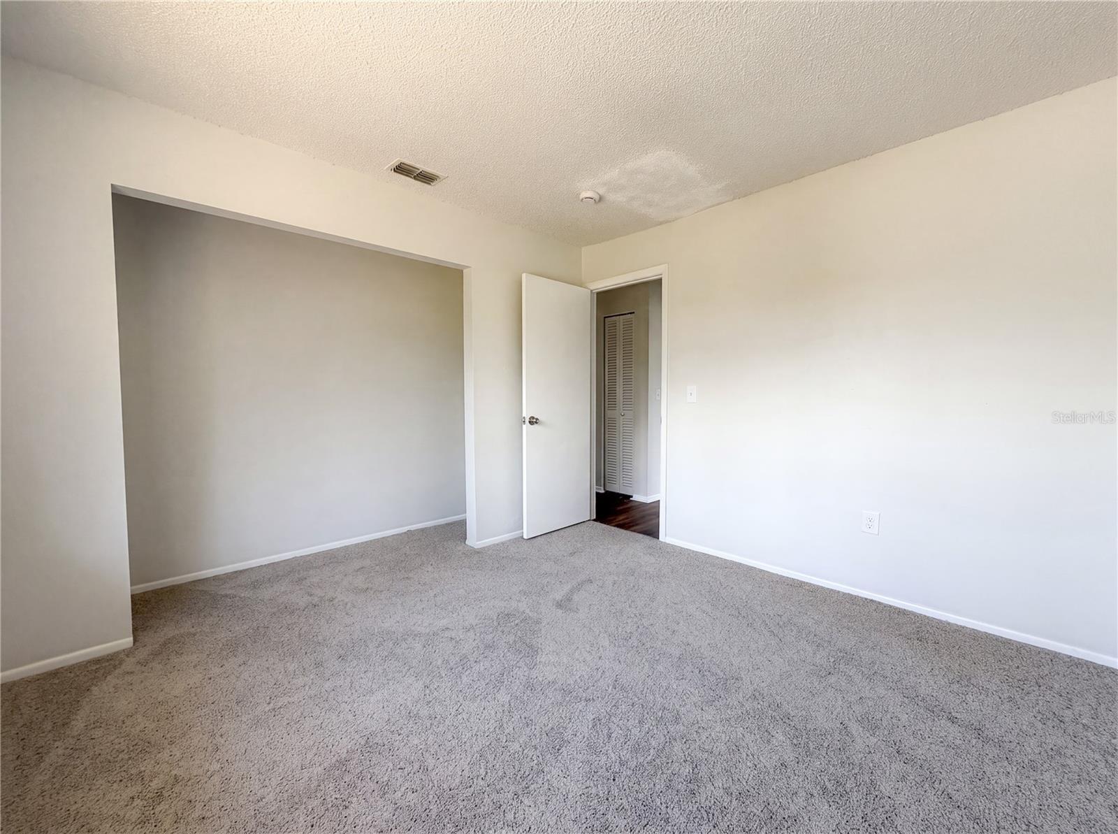 607 33rd Avenue E Property Photo 10