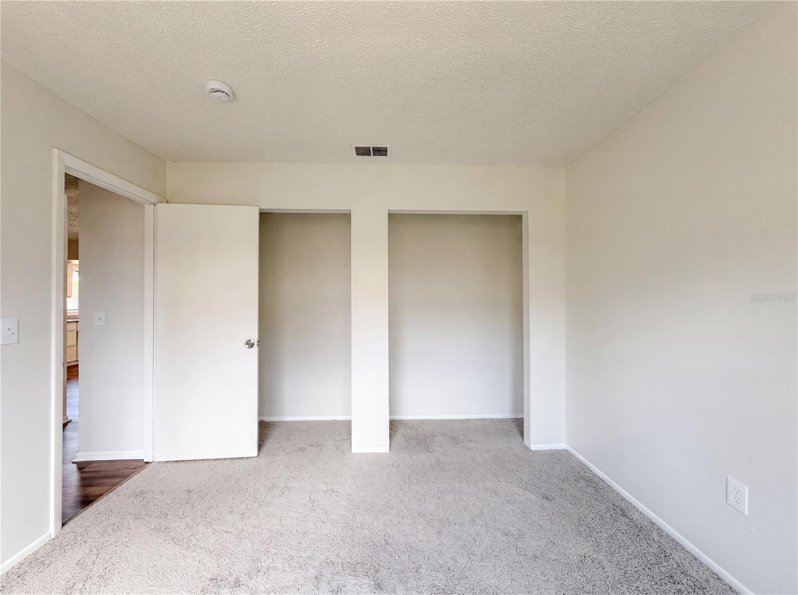 607 33rd Avenue E Property Photo 12