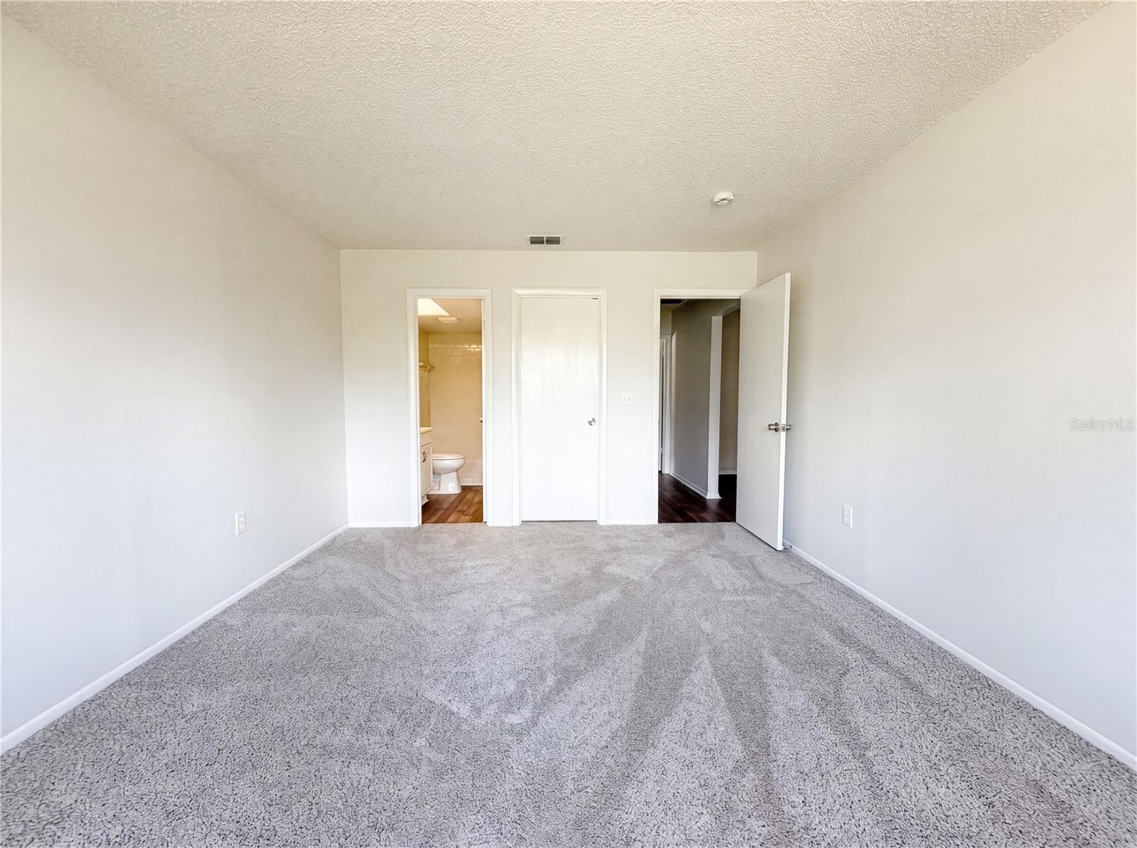 607 33rd Avenue E Property Photo 15