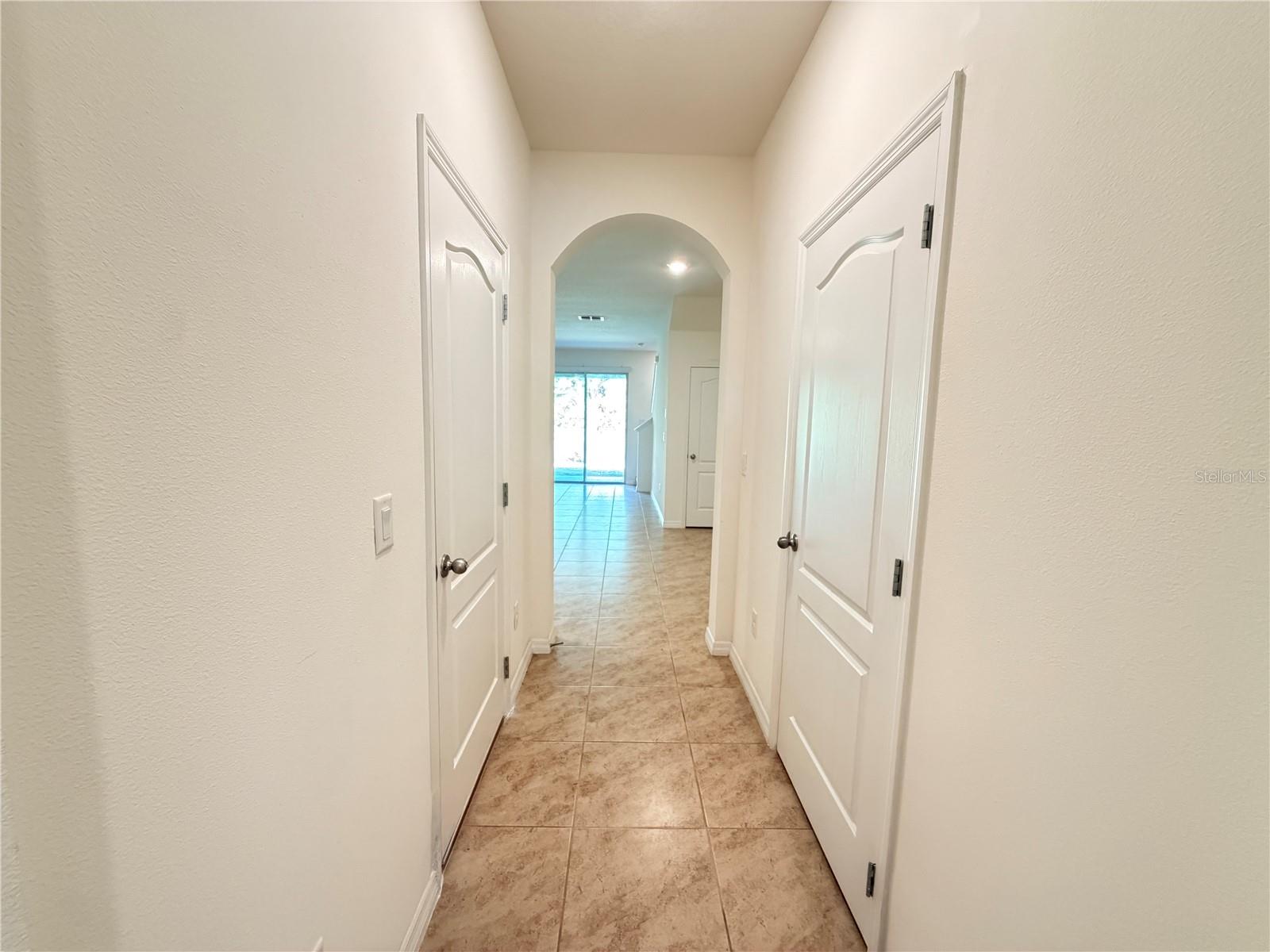 1249 Yellow Finch Dr Property Photo 2