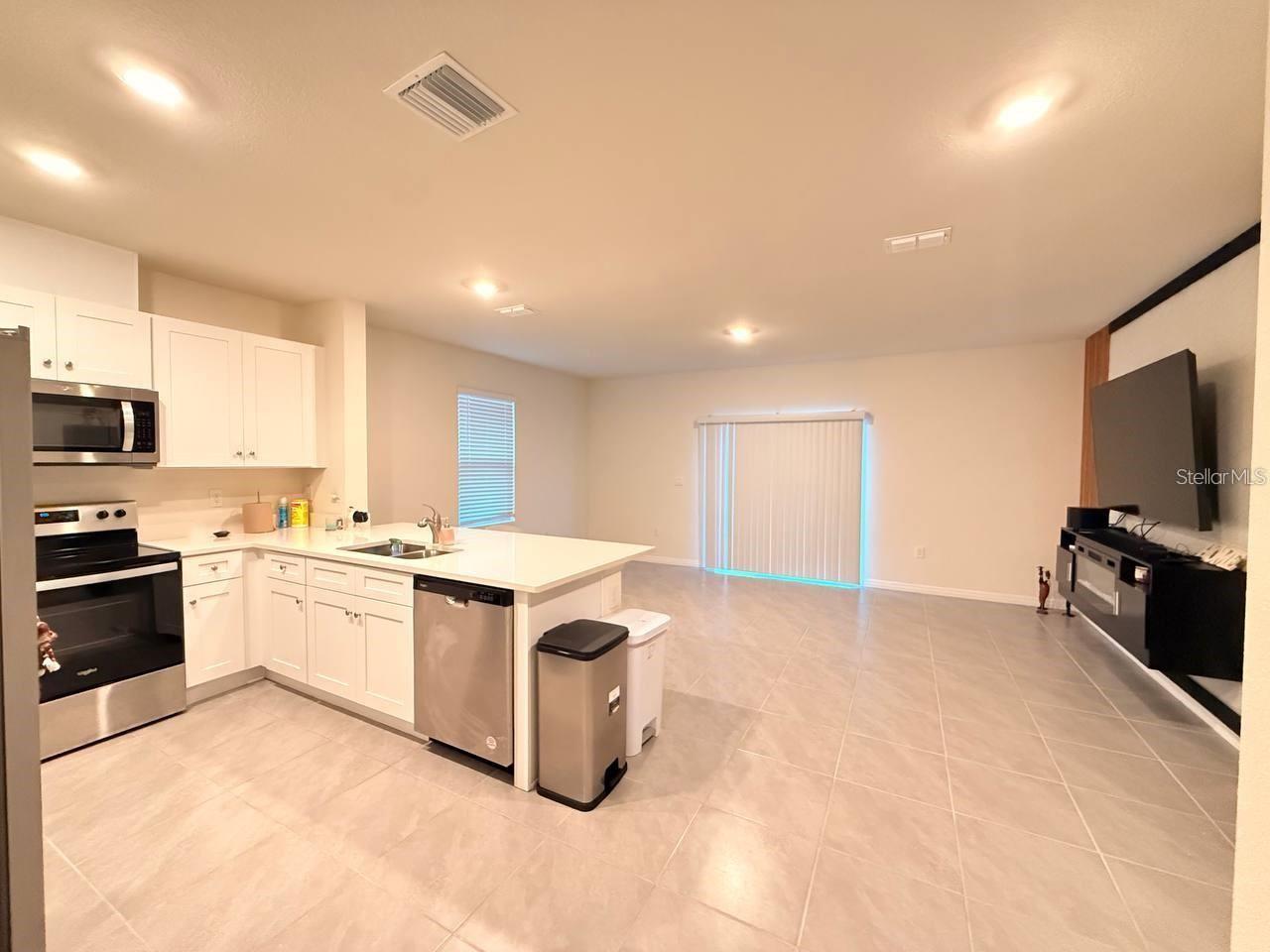 2333 Penguin Blvd Property Photo 8