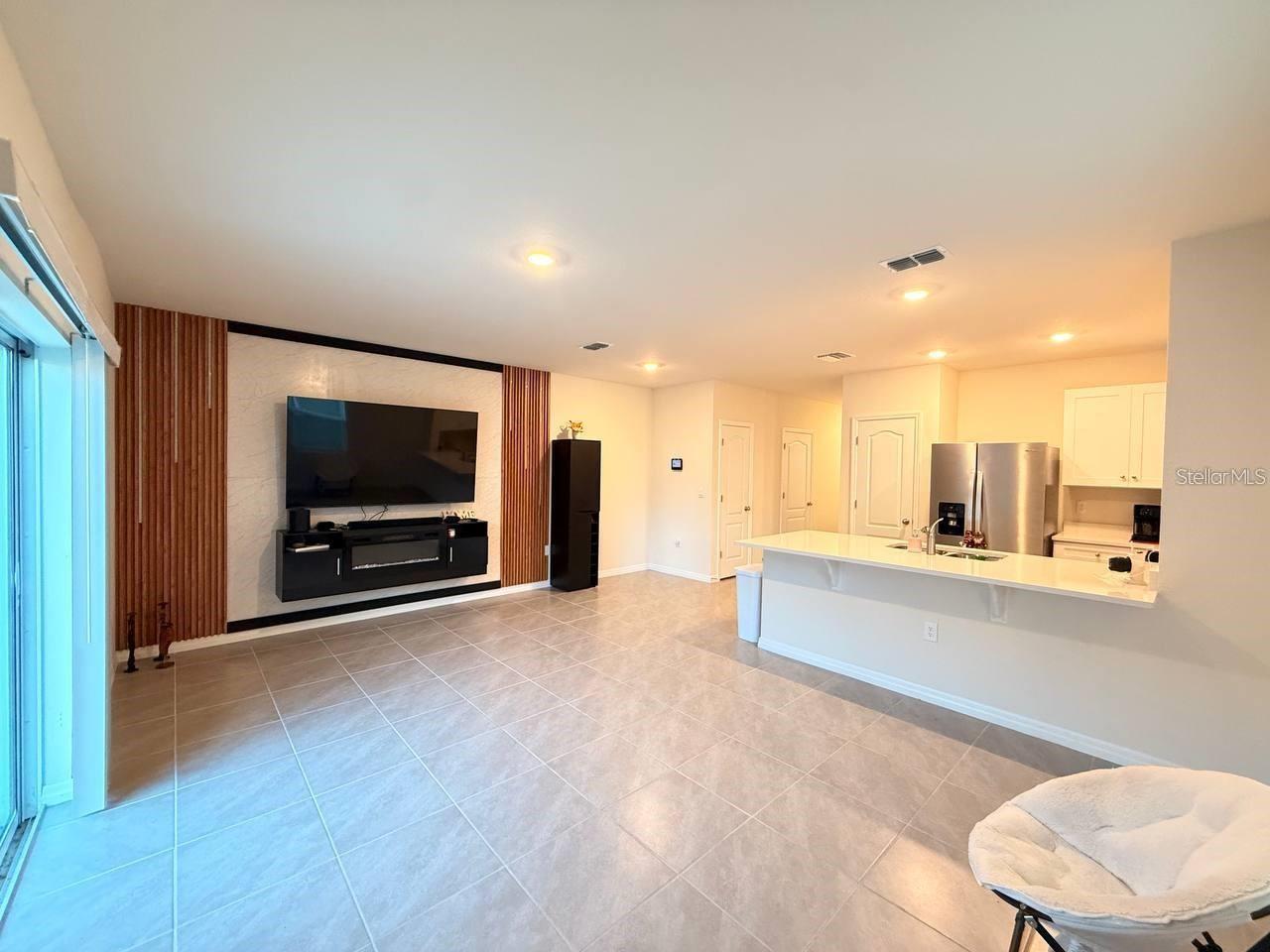 2333 Penguin Blvd Property Photo 10
