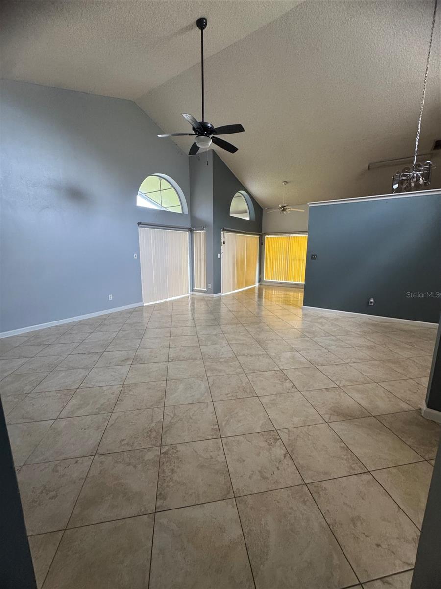 11128 Sylvan Pond Cir Property Photo 8