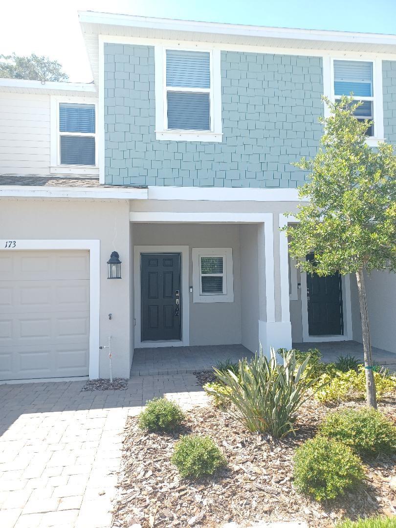 173 River Front Way Property Photo 2