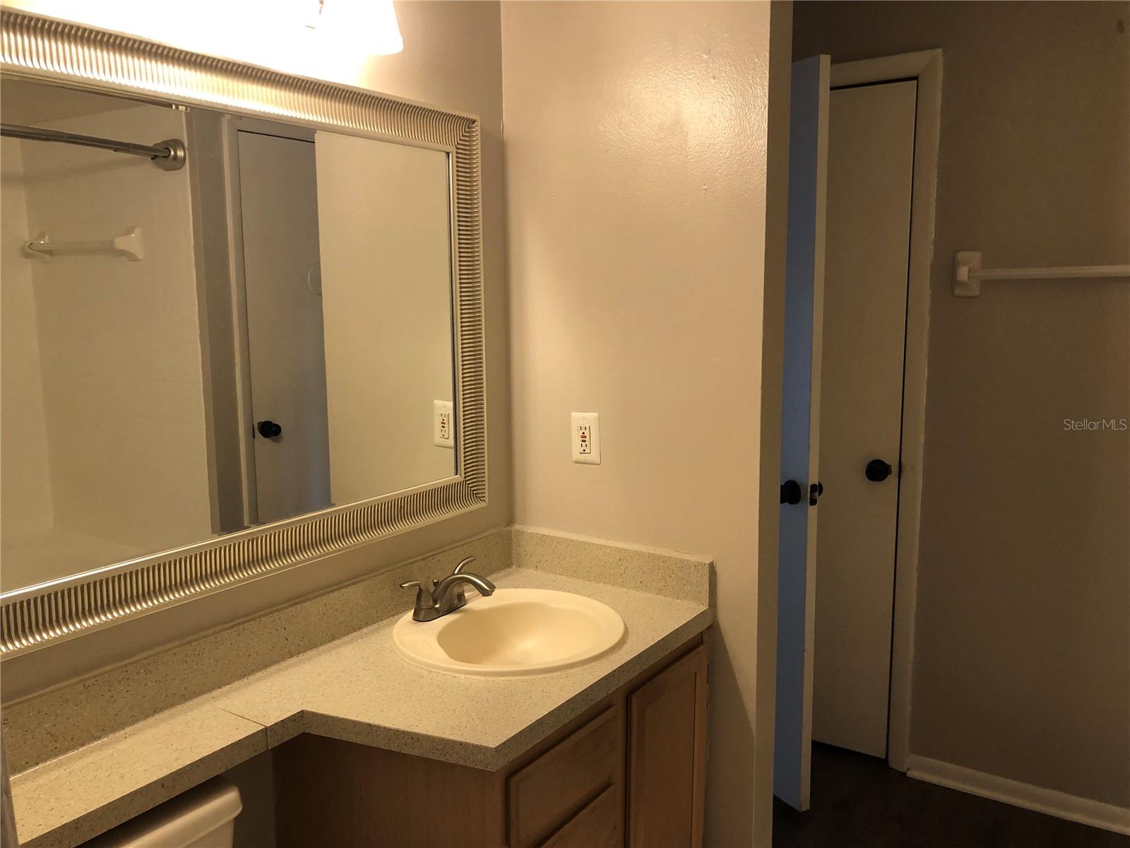 498 N Pin Oak Pl #304 Property Photo 11