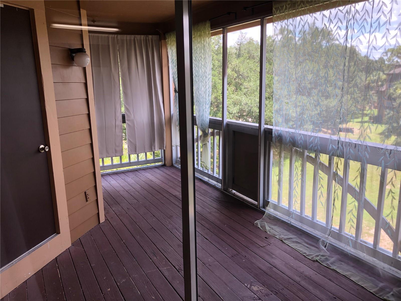 498 N Pin Oak Pl #304 Property Photo 15