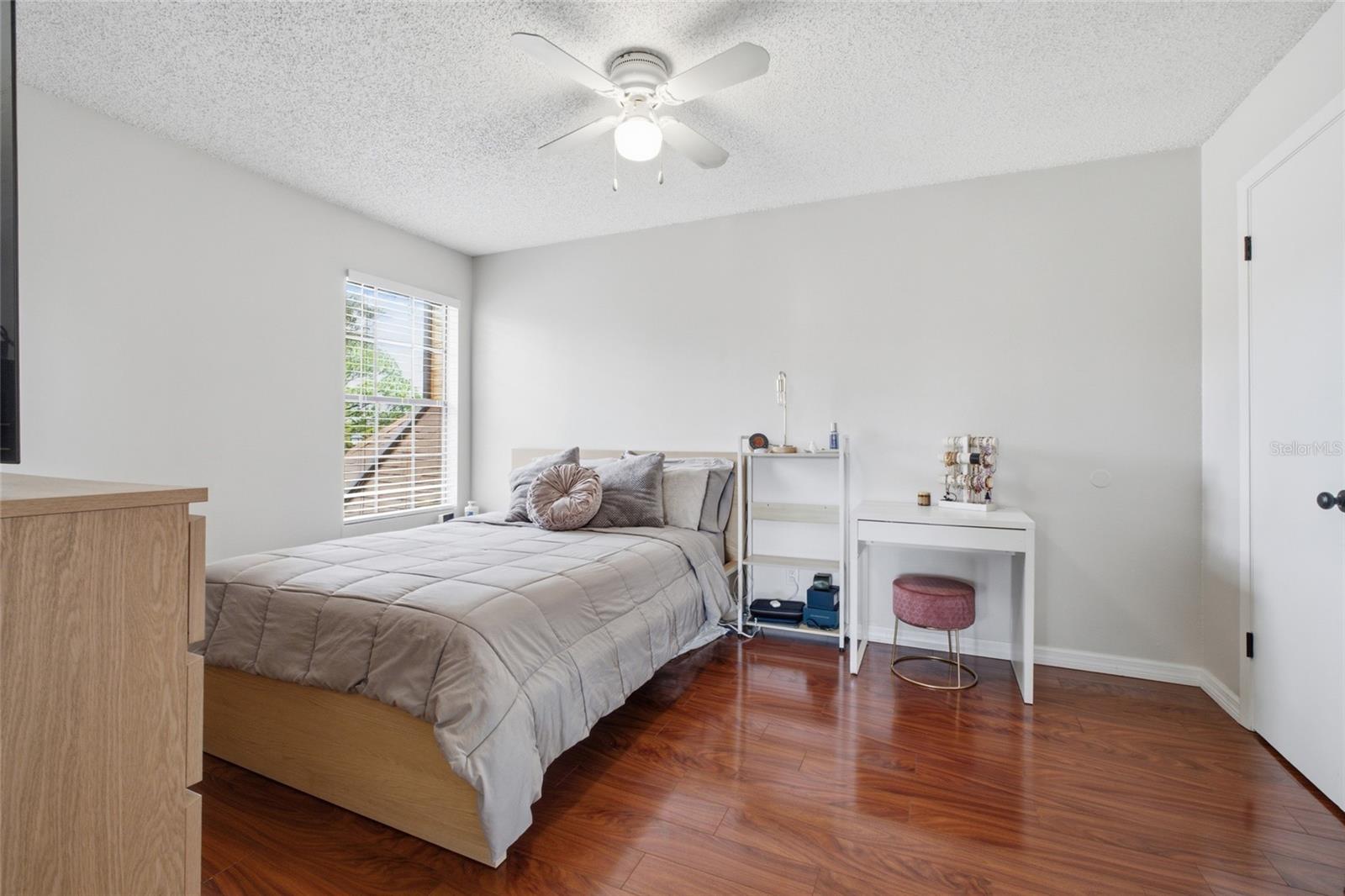 364 Northpointe Ct #208 Property Photo 16