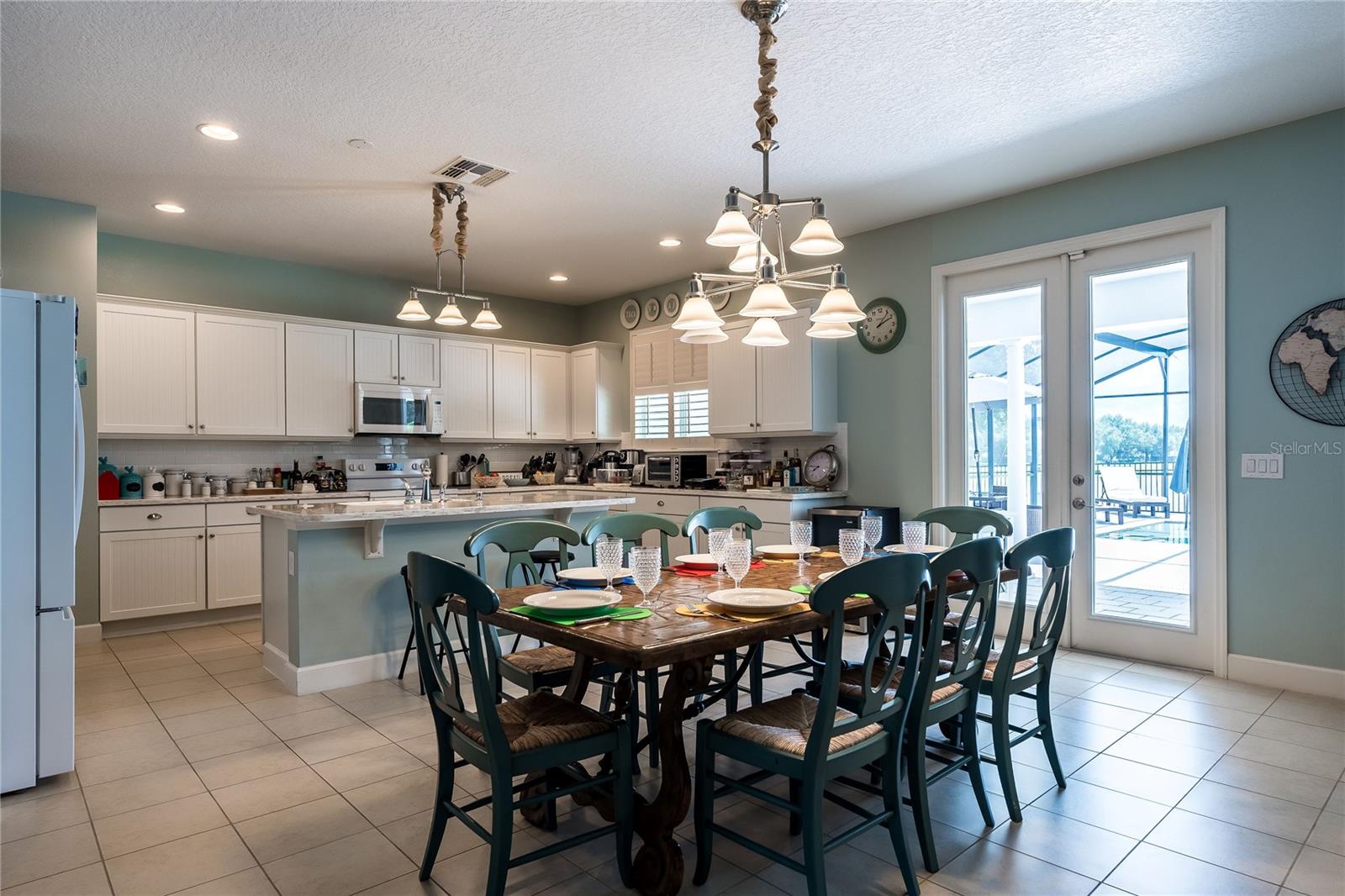 11750 Chateaubriand Ave Property Photo 12