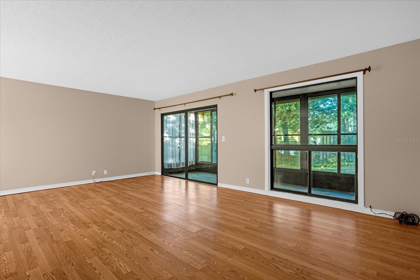 411 Sheoah Blvd #43 Property Photo 3