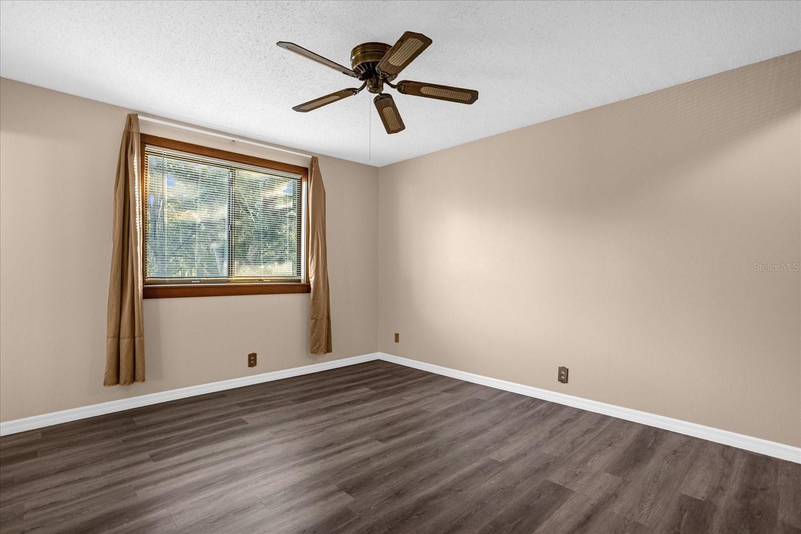411 Sheoah Blvd #43 Property Photo 10