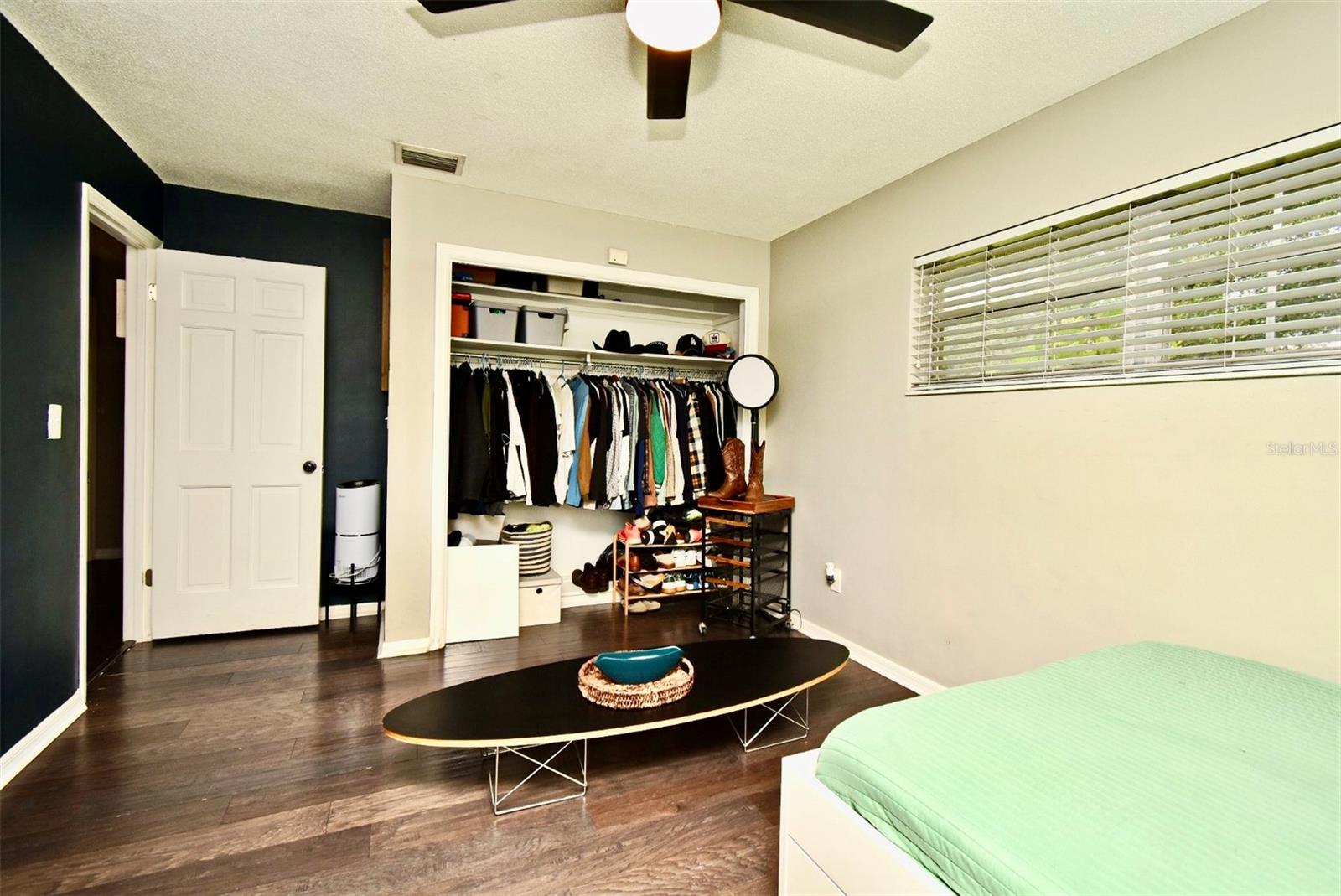 1200 Waverly Way Property Photo 10