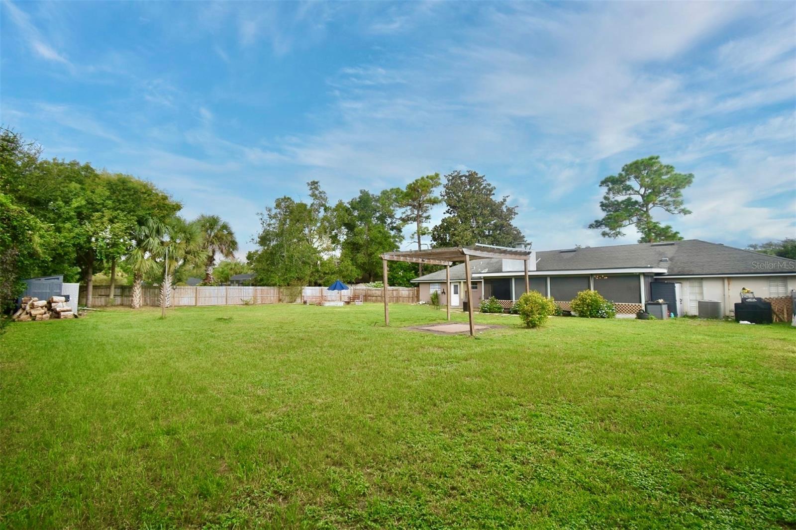 1200 Waverly Way Property Photo 17