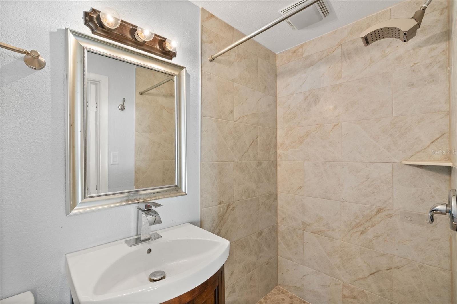 2101 Sanford Ave Property Photo 16