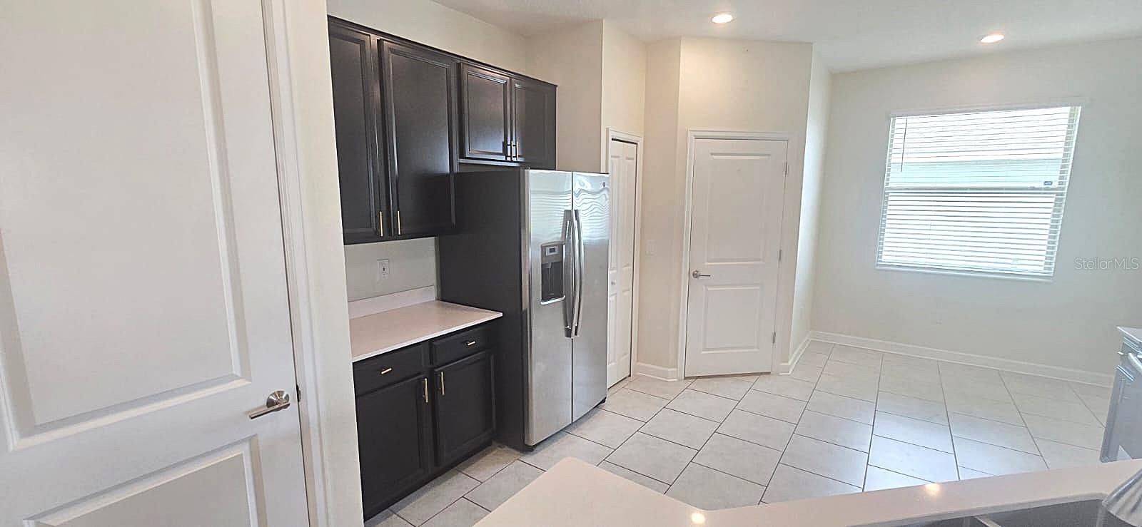212 Bergamot Loop Property Photo 6