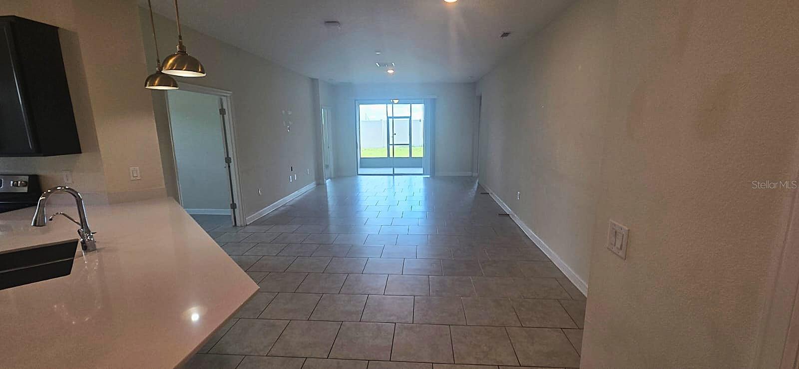212 Bergamot Loop Property Photo 10