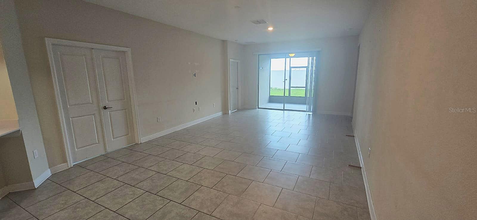 212 Bergamot Loop Property Photo 11