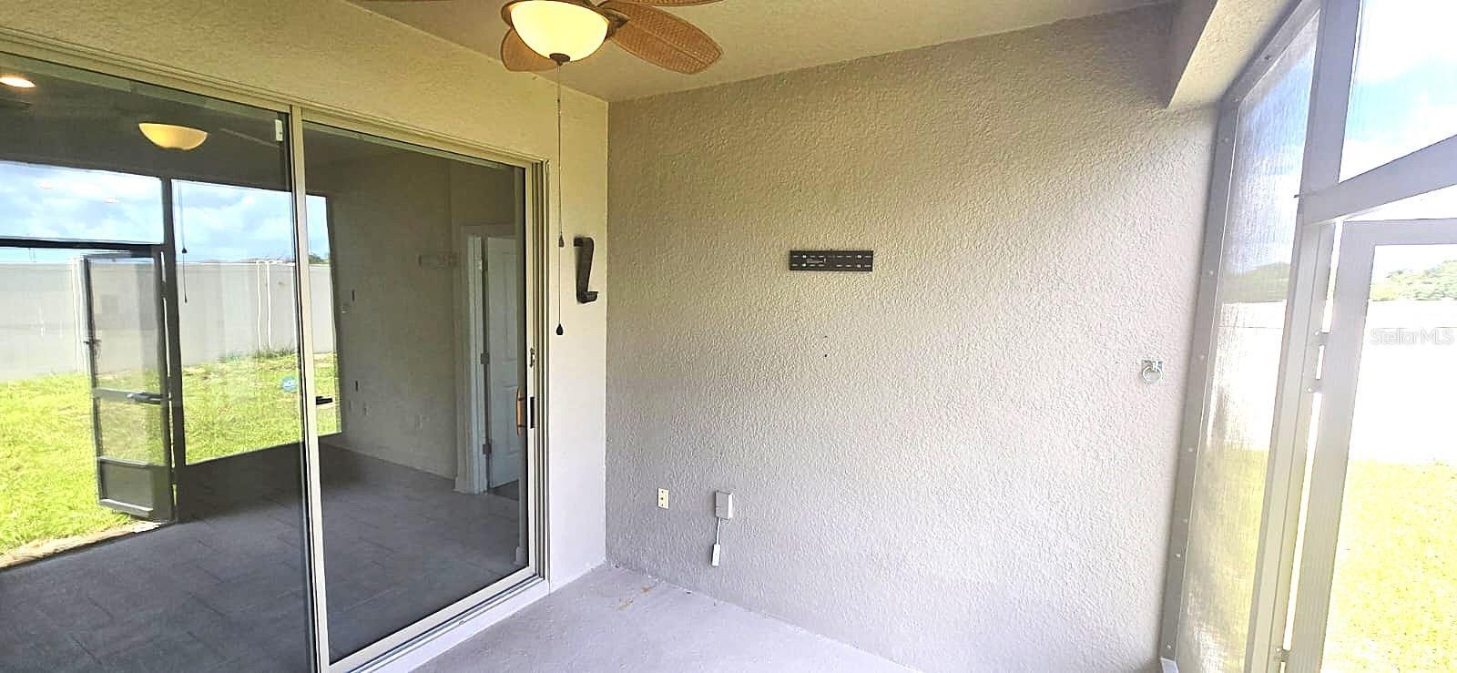 212 Bergamot Loop Property Photo 33