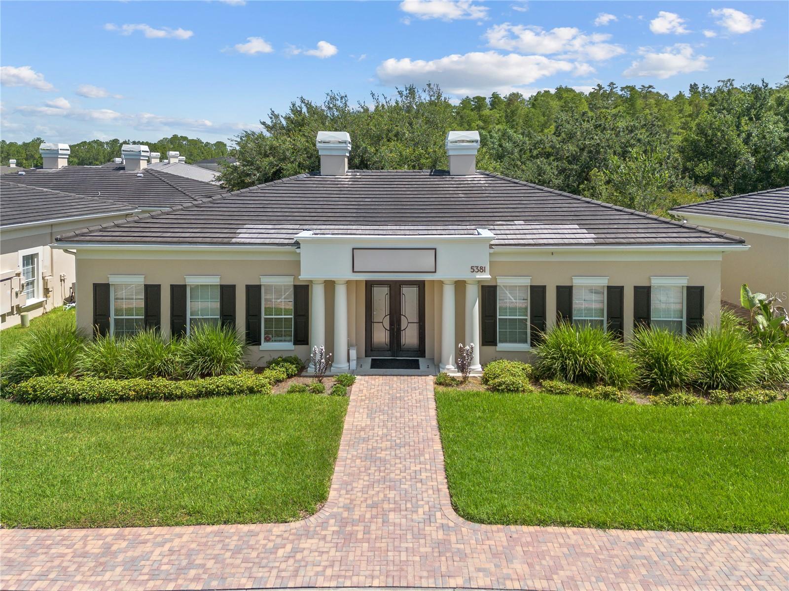 5381 Primrose Lake Cir Property Photo 13